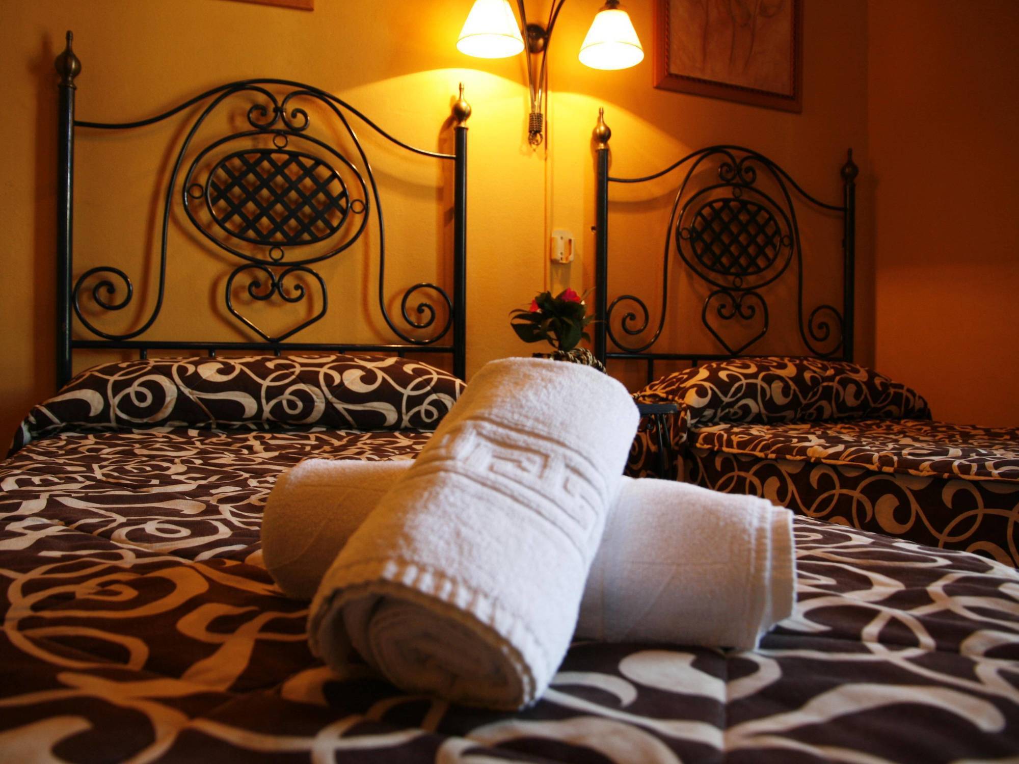 Hostal Dalis Sevilla Exterior foto