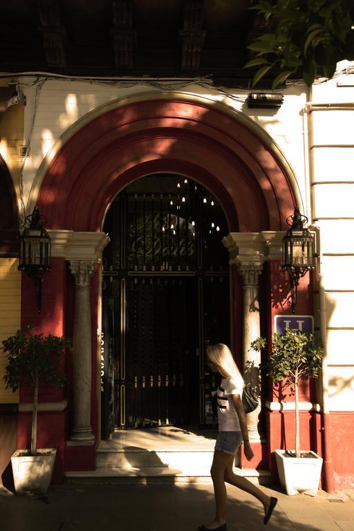 Hostal Dalis Sevilla Exterior foto